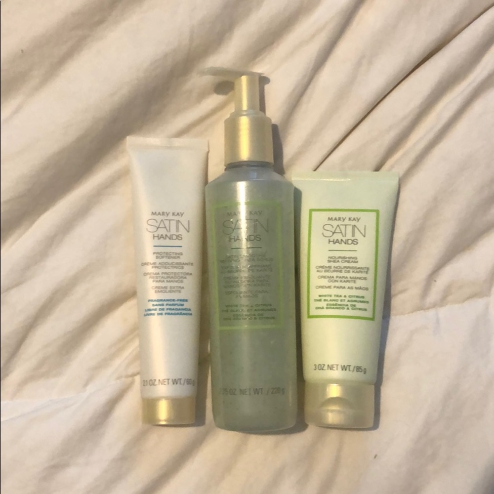 White Tea Citrus Satin Hands